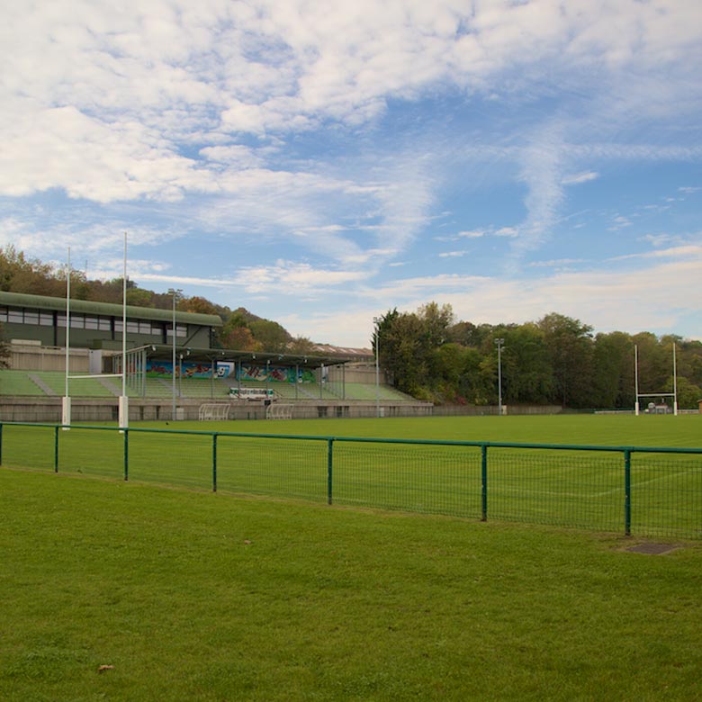 Venir au Stade Jean Moulin à Suresnes